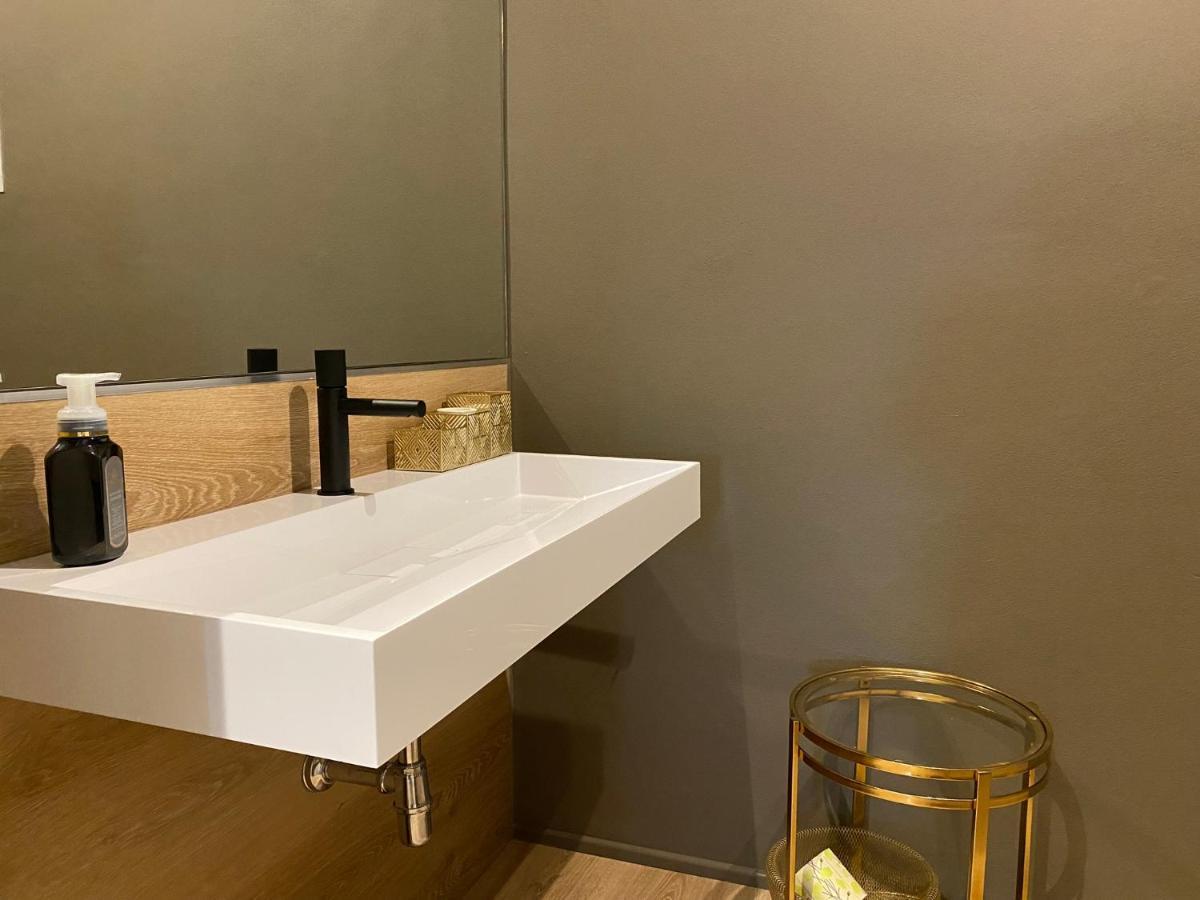 ساسو ماركوني B&B Palazzina10 & Spa المظهر الخارجي الصورة