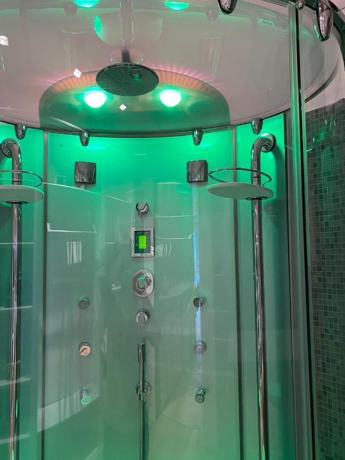 ساسو ماركوني B&B Palazzina10 & Spa المظهر الخارجي الصورة