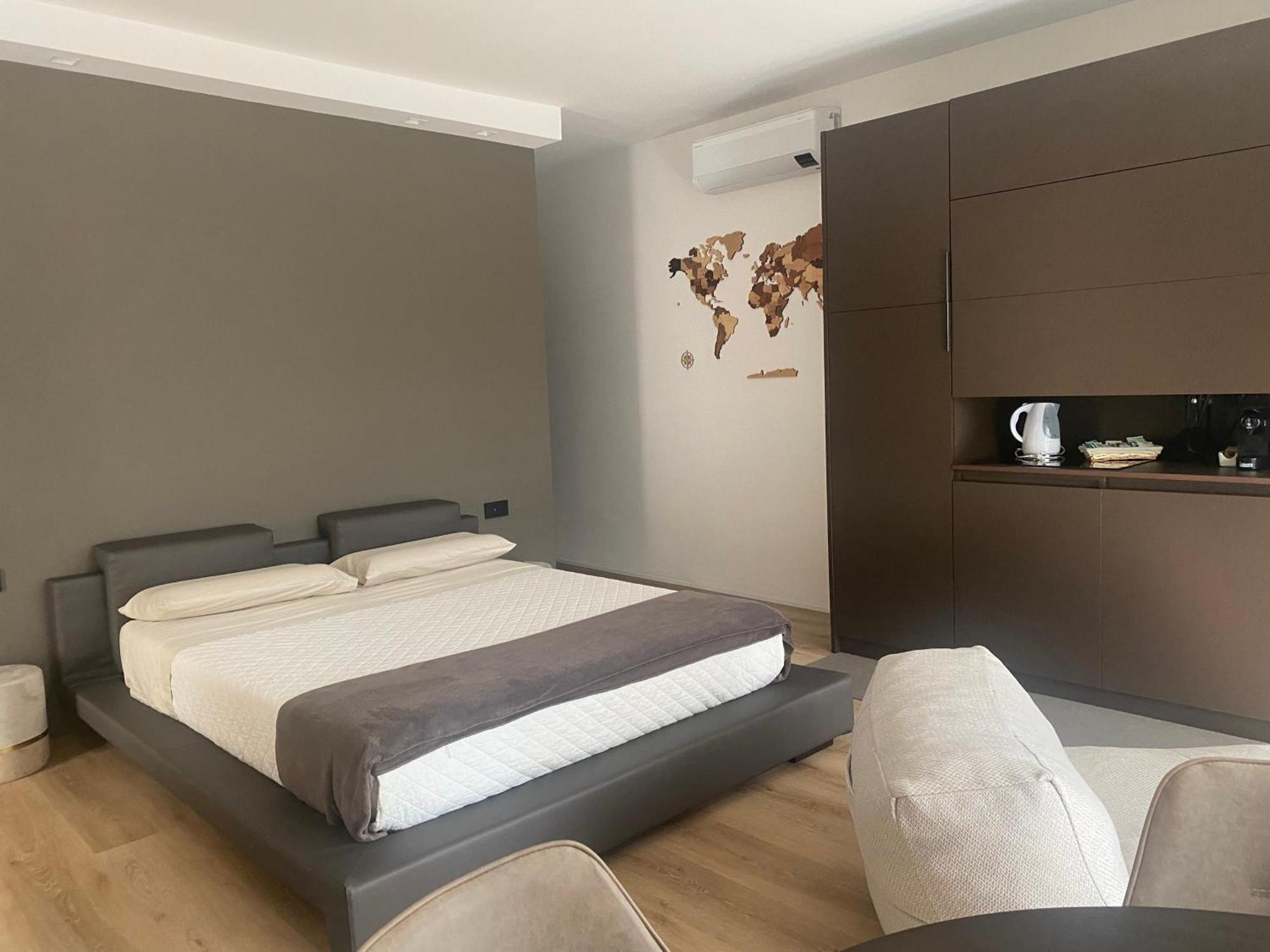 ساسو ماركوني B&B Palazzina10 & Spa المظهر الخارجي الصورة